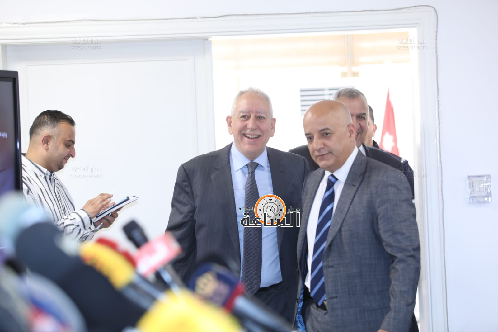 Madar Al-Saa Images 0.21914113241617783