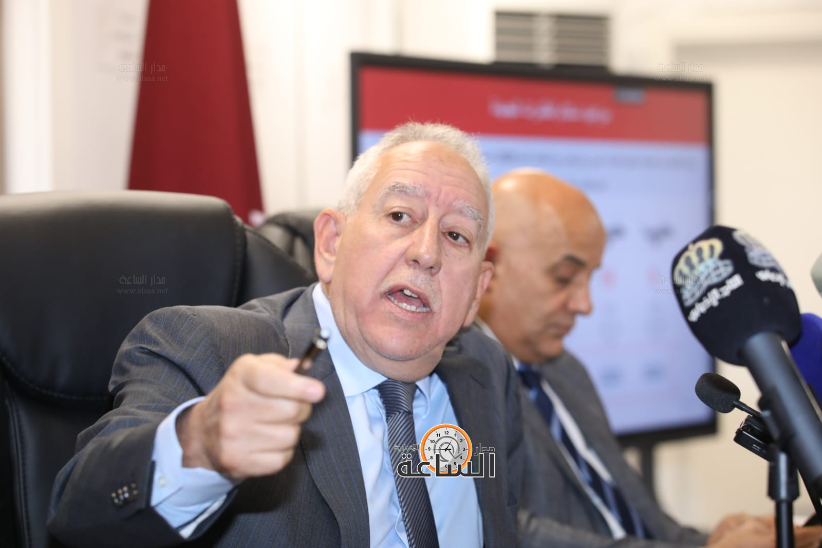 Madar Al-Saa Images 0.662405356945776