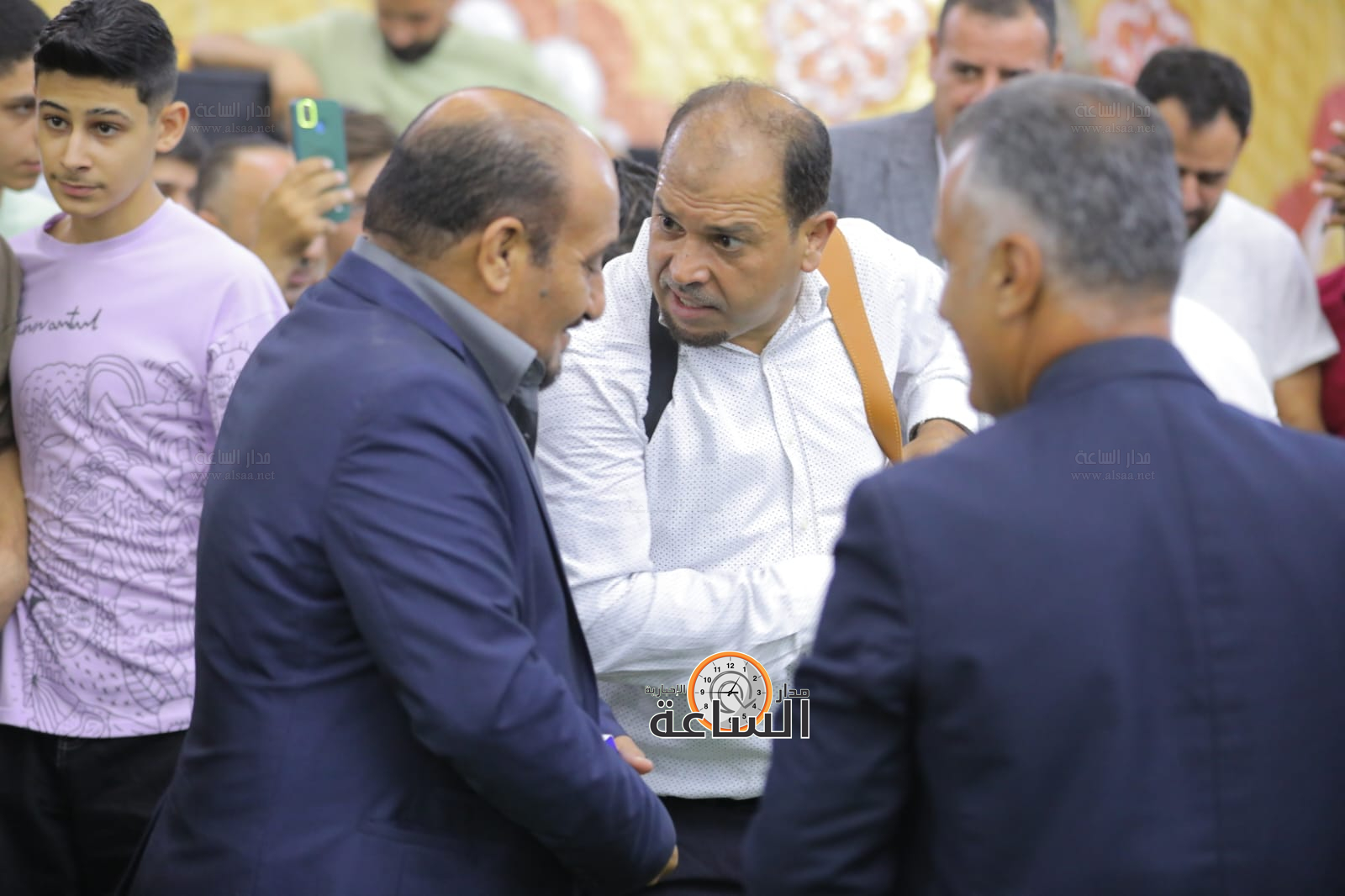 Madar Al-Saa Images 0.30124369915164717