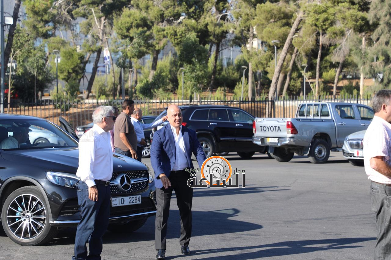 Madar Al-Saa Images 0.7387361058617623