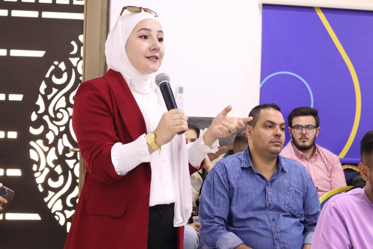 Madar Al-Saa Images 0.8604863478492135