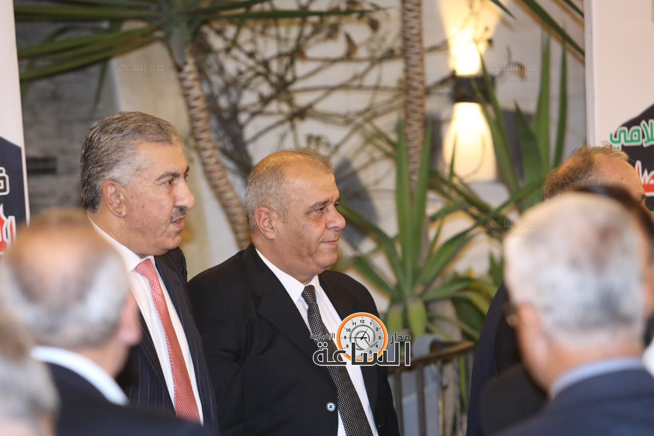 Madar Al-Saa Images 0.5599896372361686