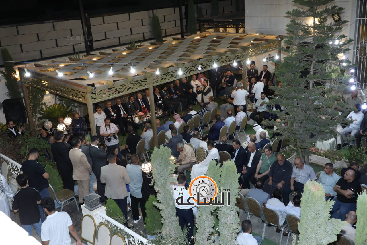 Madar Al-Saa Images 0.8982696716789842