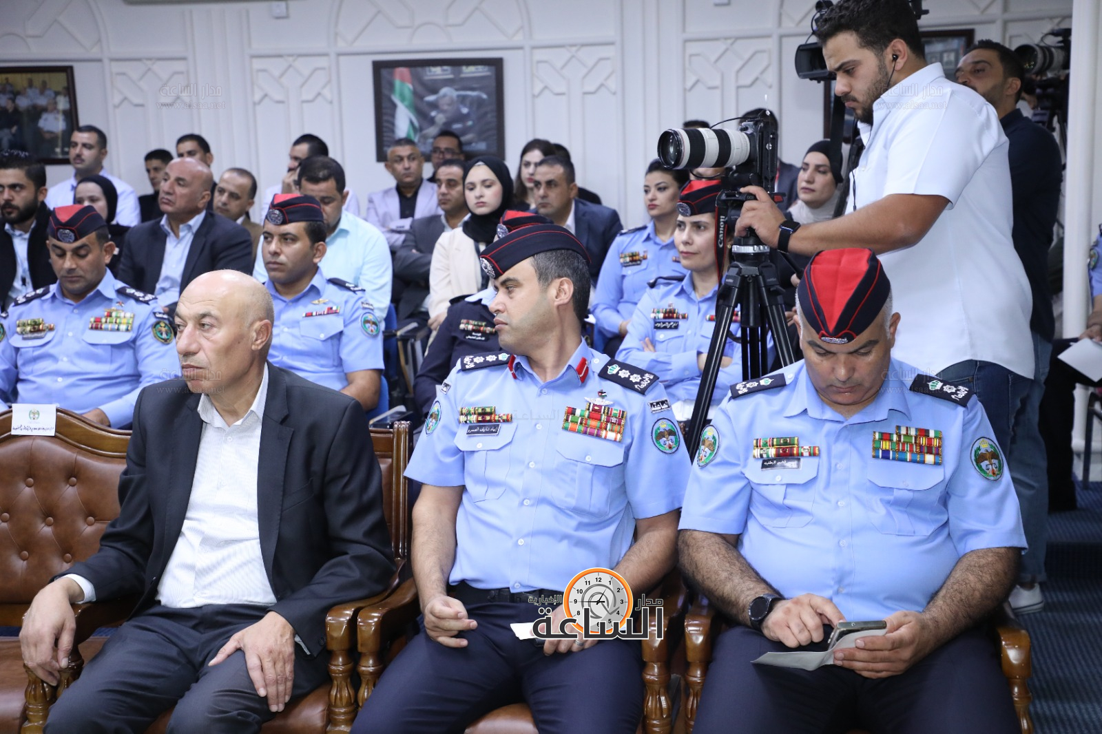 Madar Al-Saa Images 0.442941408930025