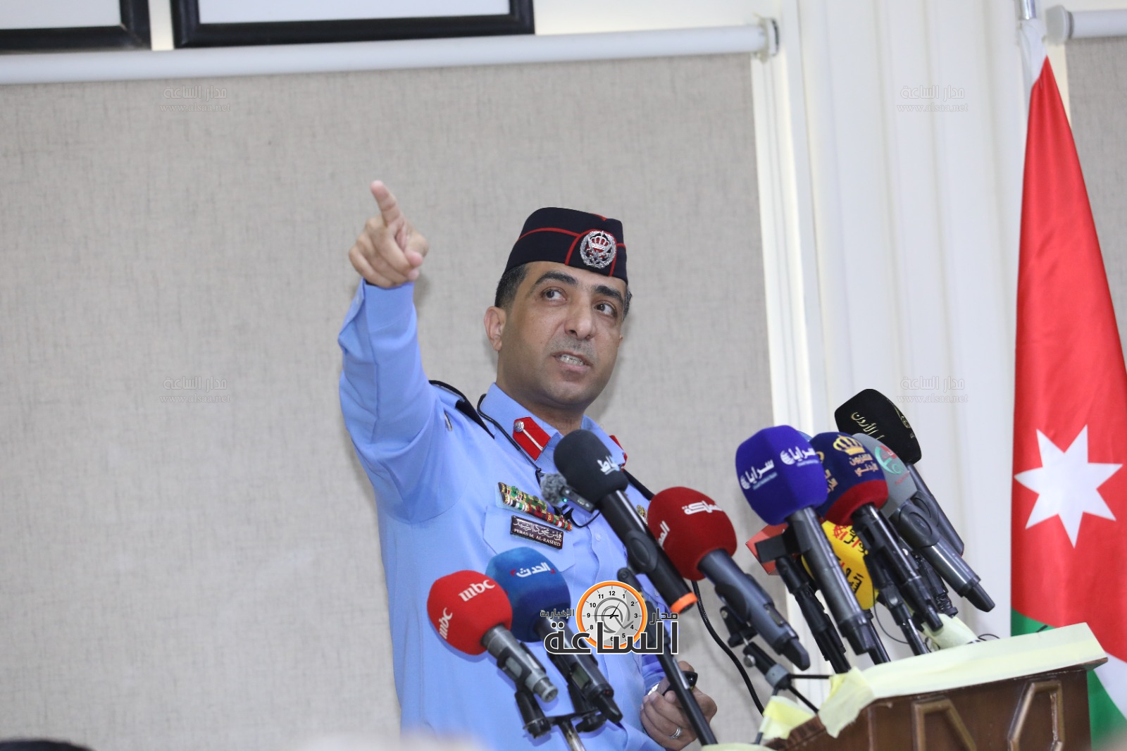 Madar Al-Saa Images 0.6584411628635862