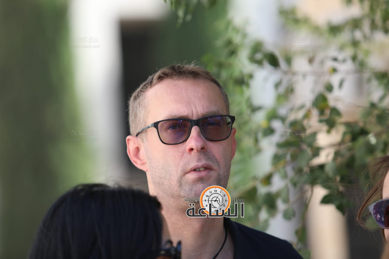 Madar Al-Saa Images 0.05366498614220383