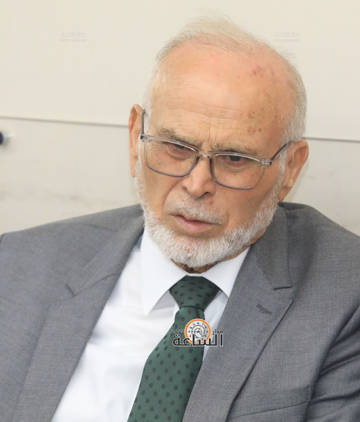 Madar Al-Saa Images 0.15975543262461622