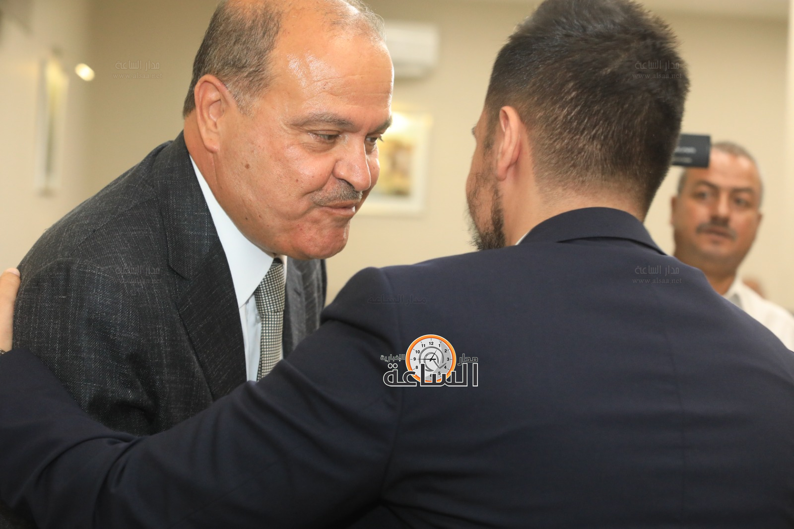 Madar Al-Saa Images 0.1869671486362361