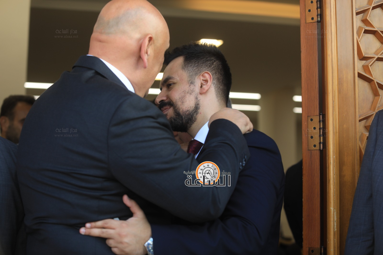 Madar Al-Saa Images 0.03546085839572144