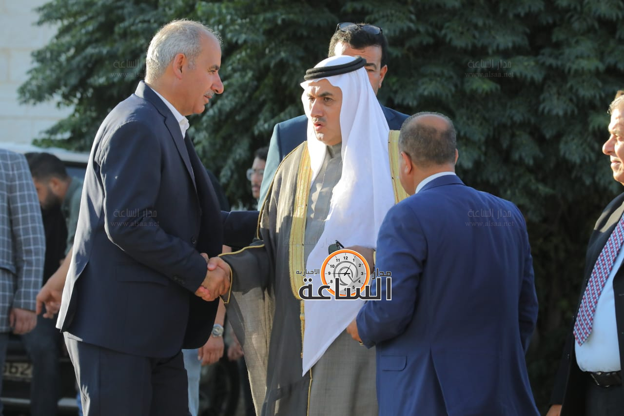 Madar Al-Saa Images 0.02495685919249202