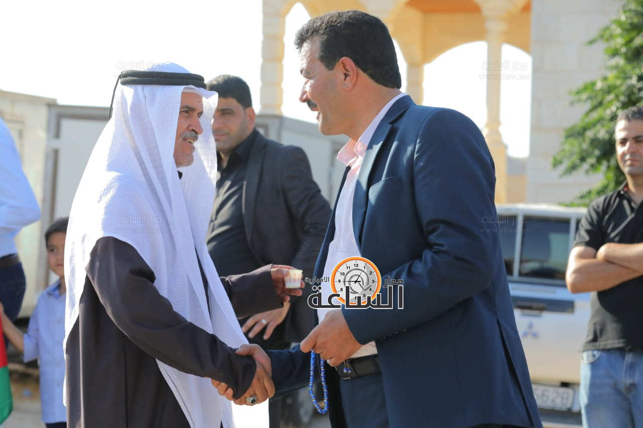 Madar Al-Saa Images 0.757694692626367