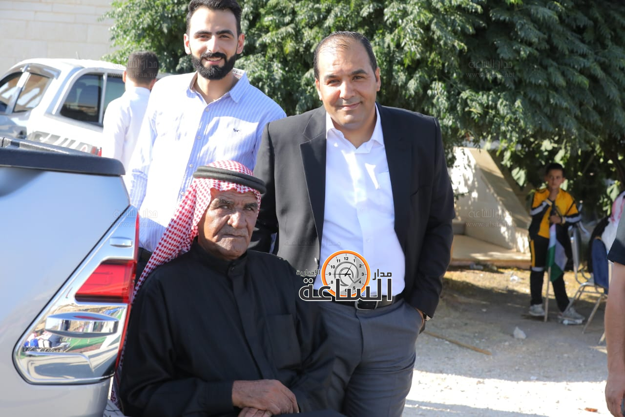 Madar Al-Saa Images 0.2503687332394293