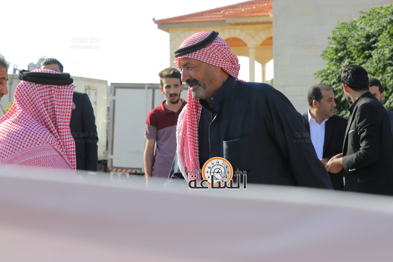 Madar Al-Saa Images 0.4222303010215418