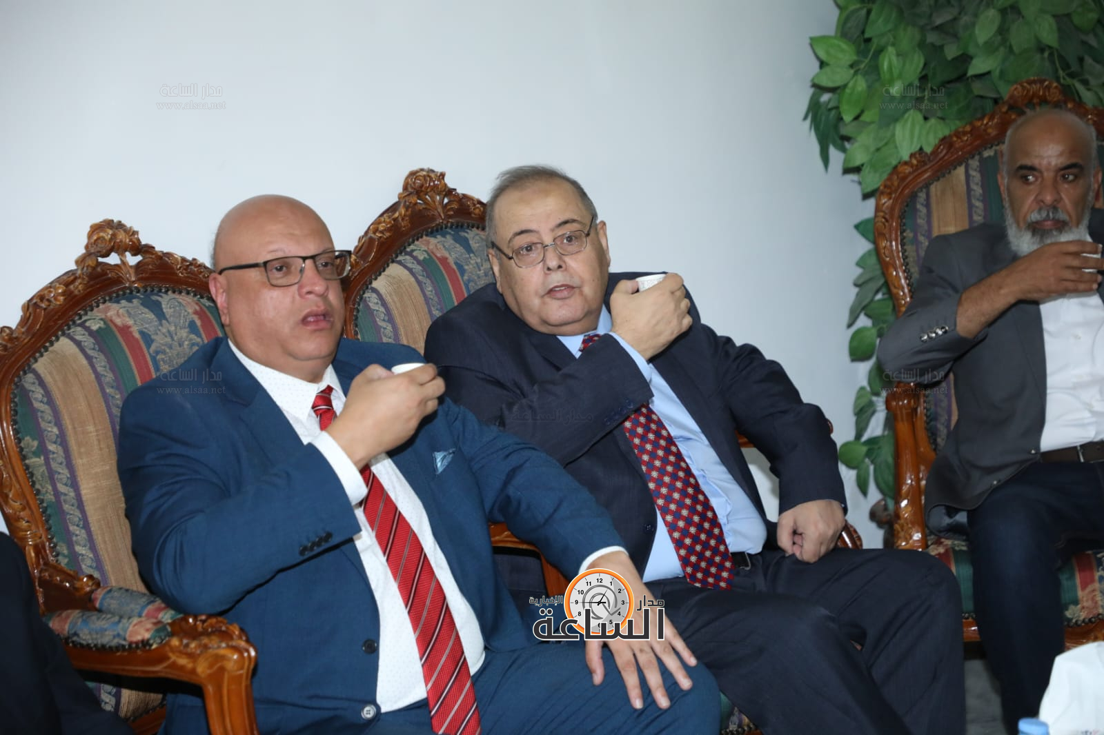 Madar Al-Saa Images 0.9710831229839514