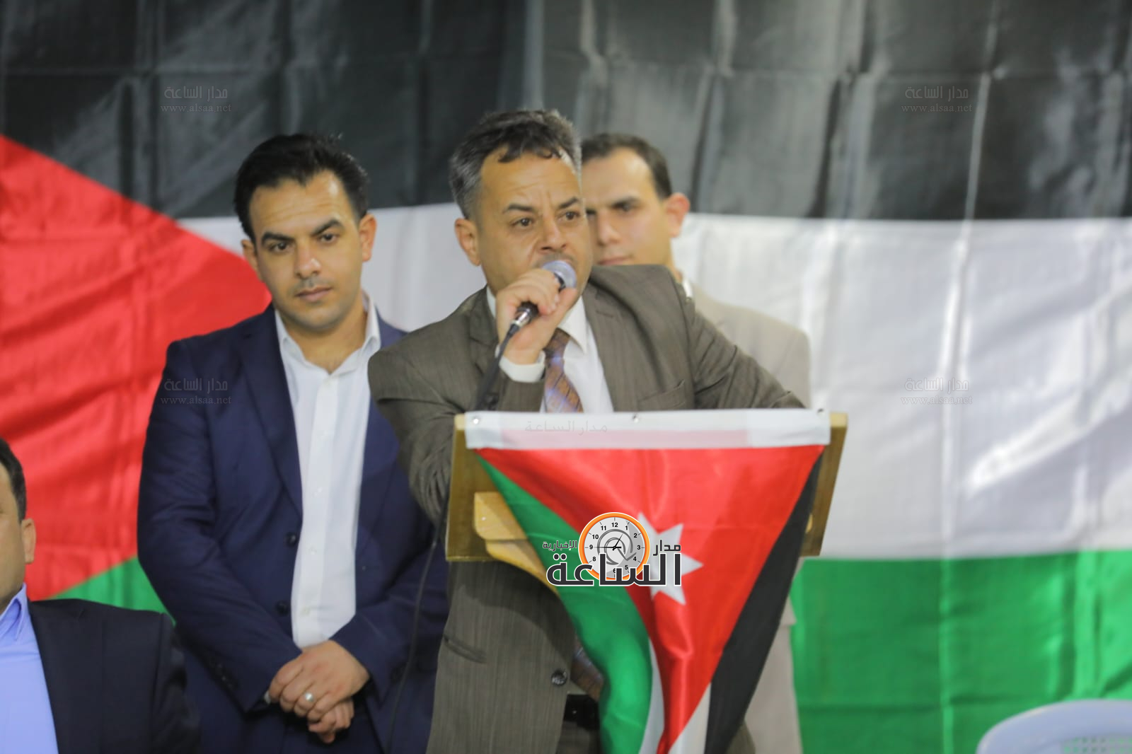 Madar Al-Saa Images 0.7290305558623786