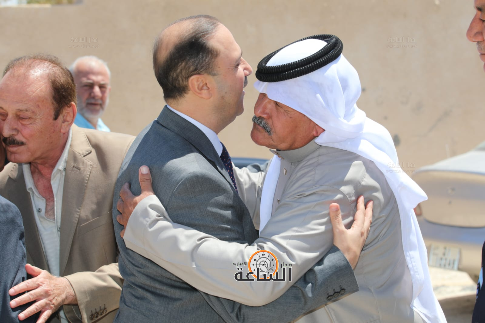 Madar Al-Saa Images 0.42531239815921573