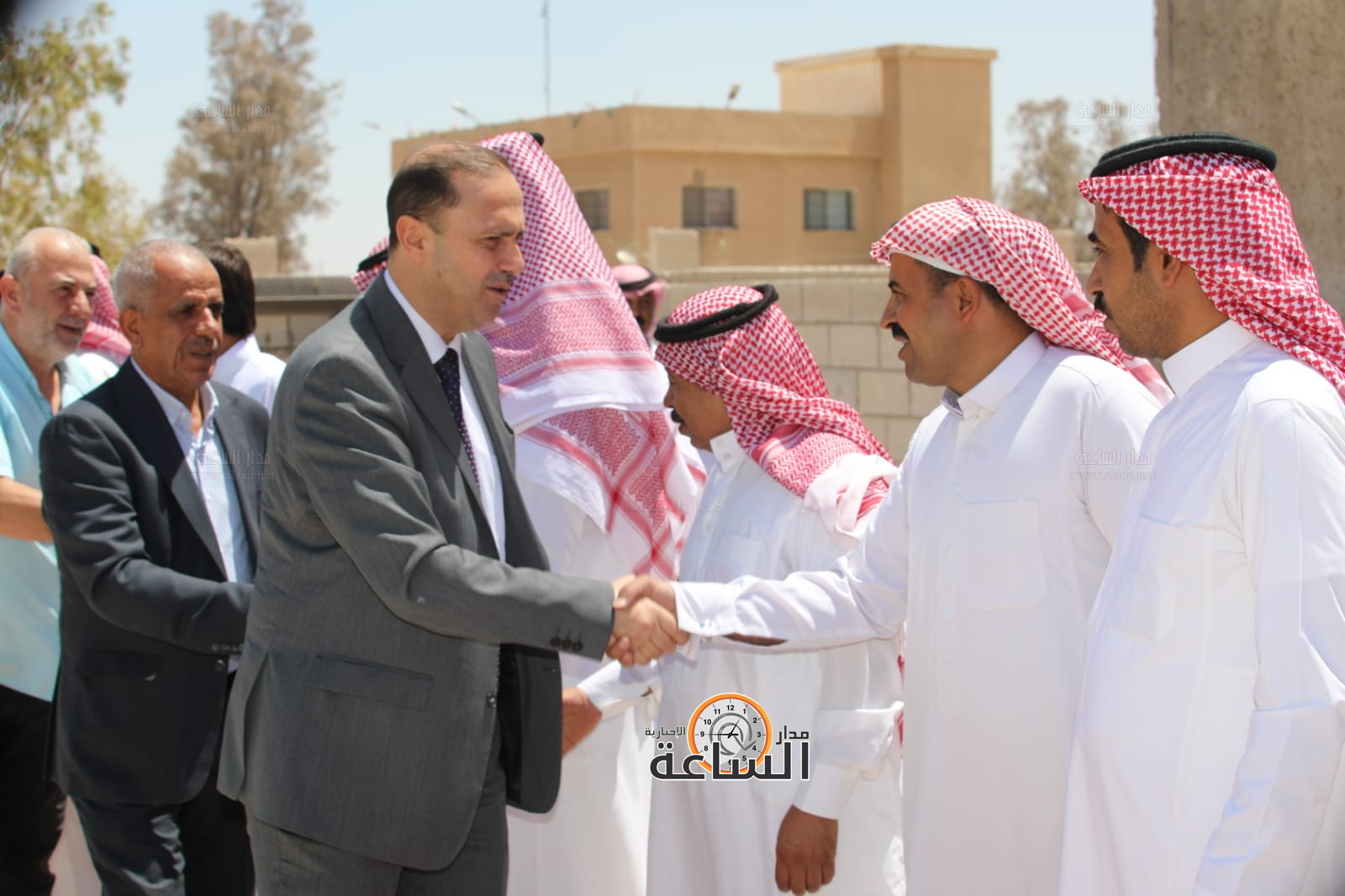 Madar Al-Saa Images 0.40536477971588347