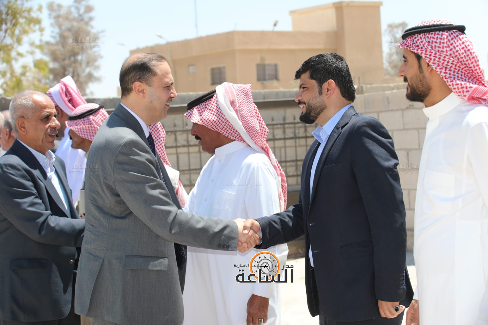 Madar Al-Saa Images 0.7398341460558684