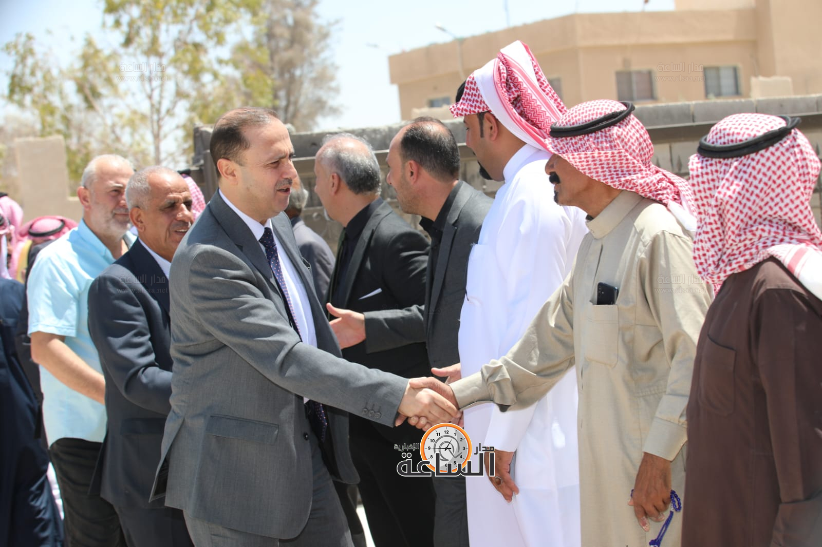 Madar Al-Saa Images 0.4293331904399458