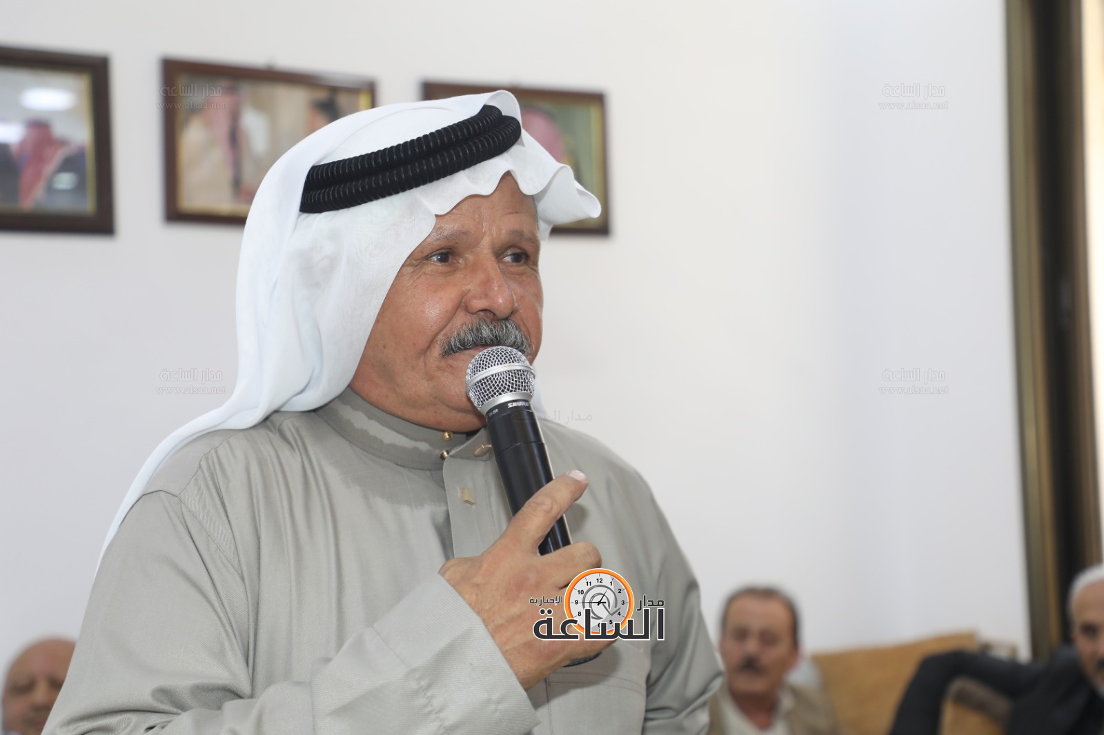 Madar Al-Saa Images 0.3872872160547185