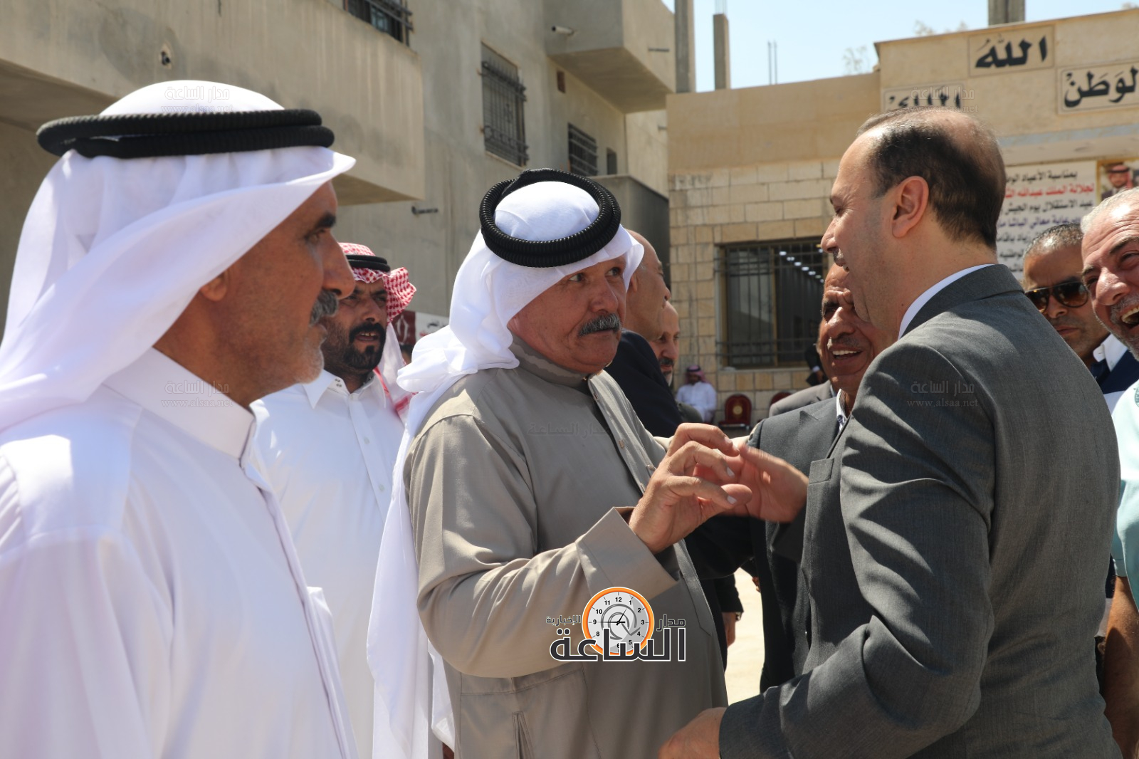 Madar Al-Saa Images 0.17556181744837196