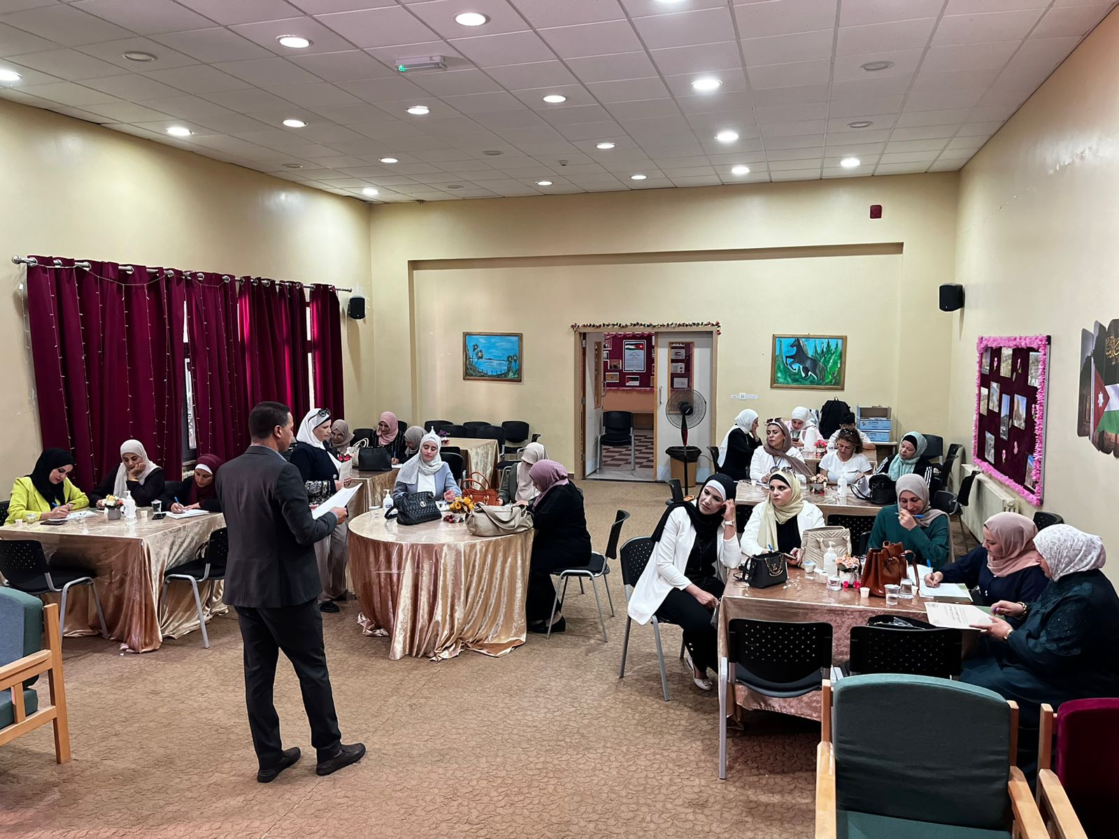 Madar Al-Saa Images 0.32458747161949786