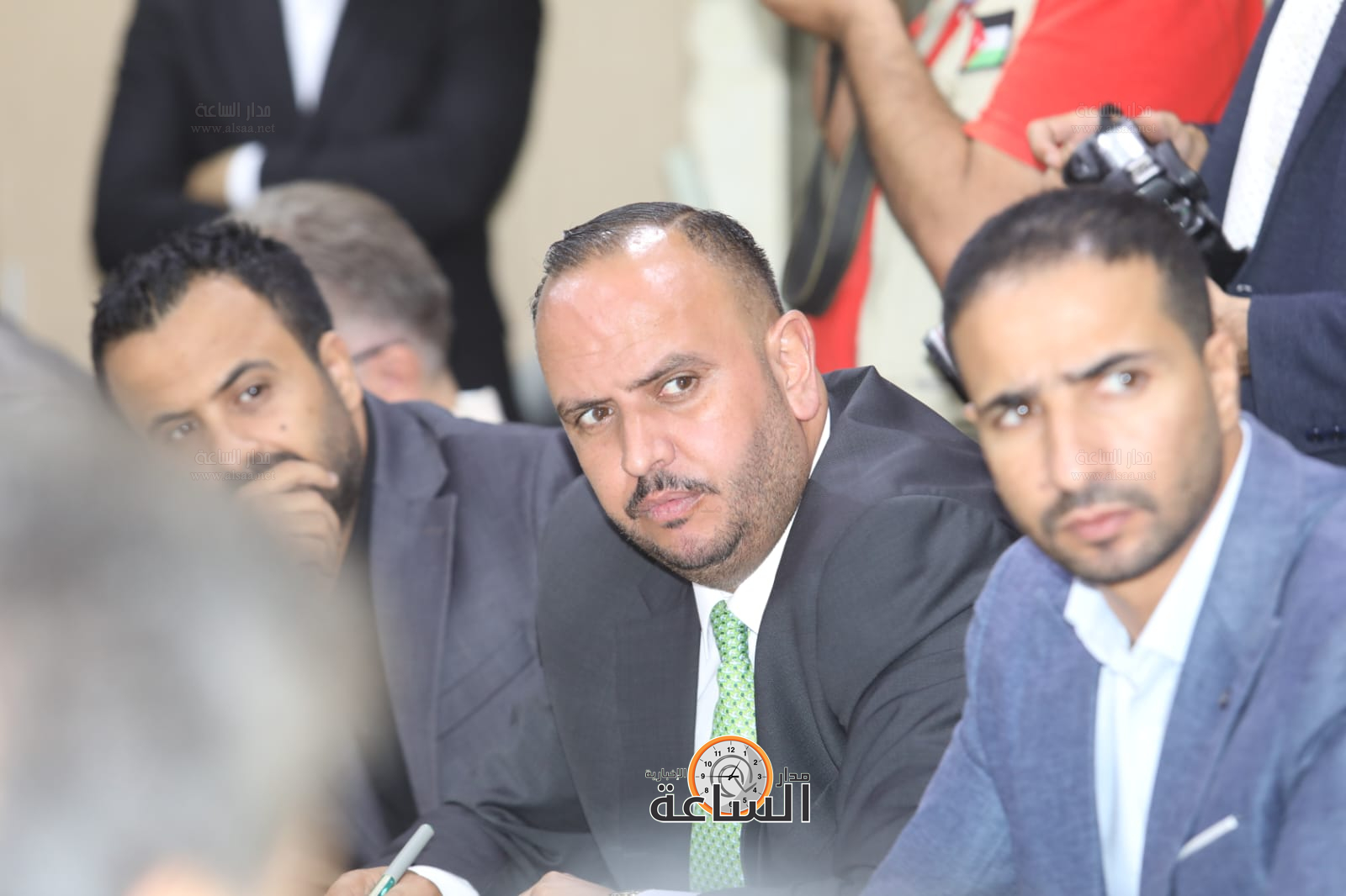 Madar Al-Saa Images 0.3382692454942038