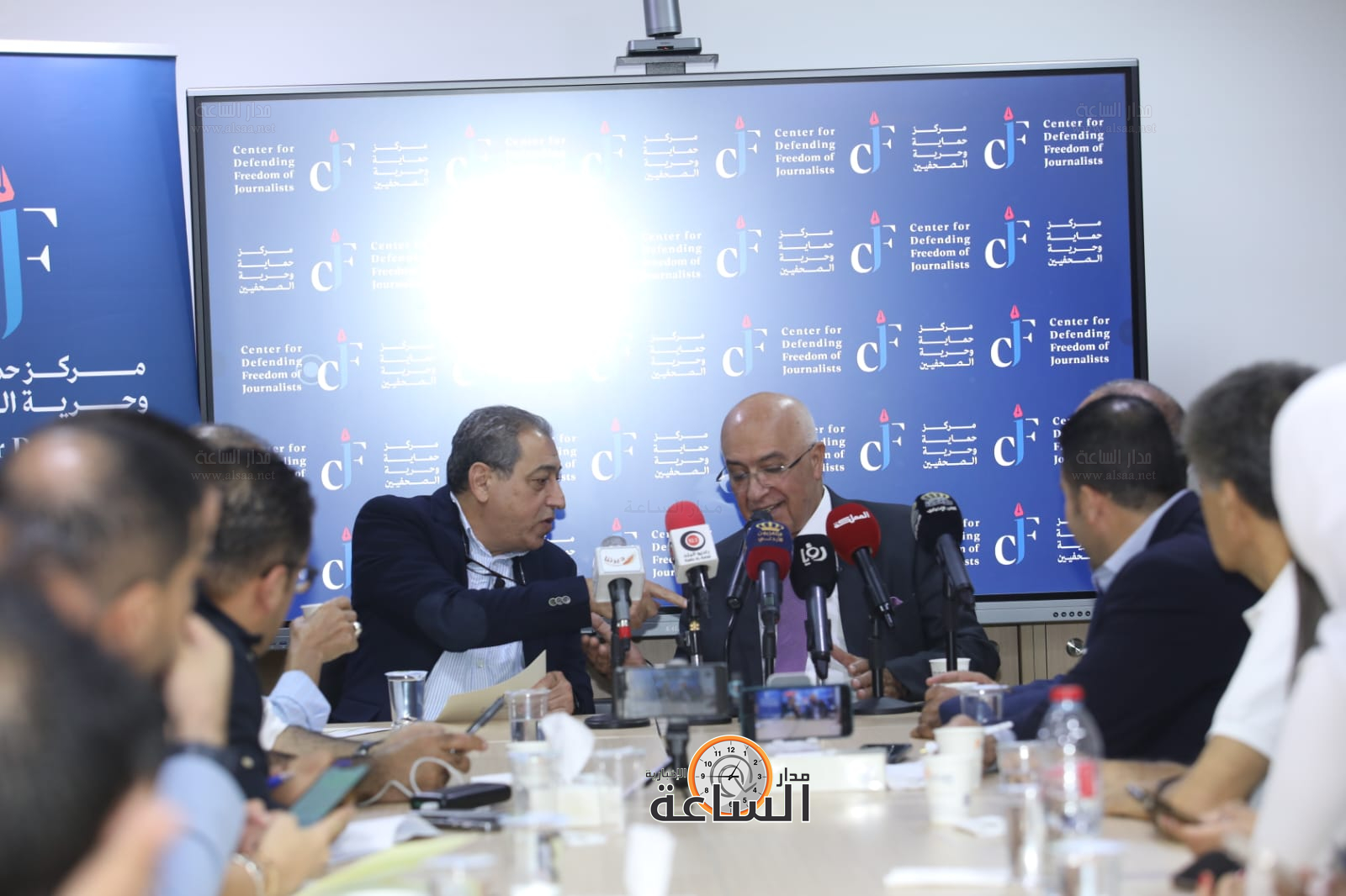 Madar Al-Saa Images 0.3701863686304445