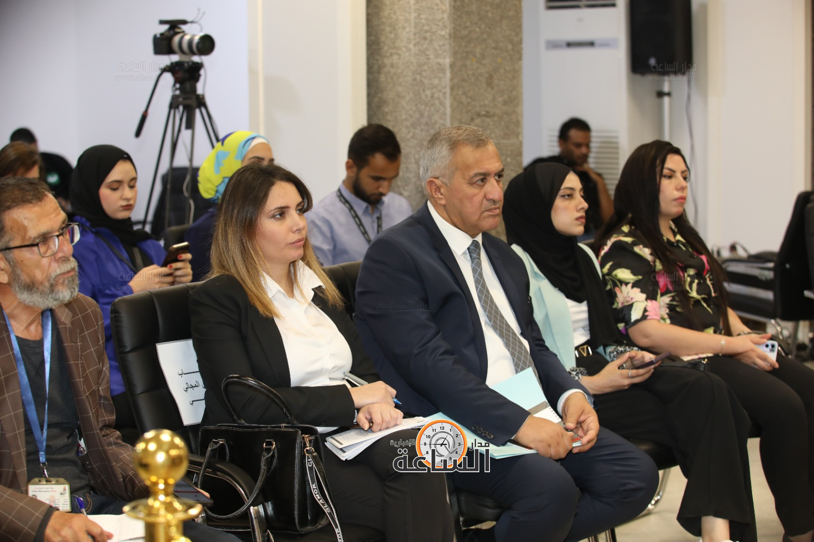 Madar Al-Saa Images 0.10387338806256707