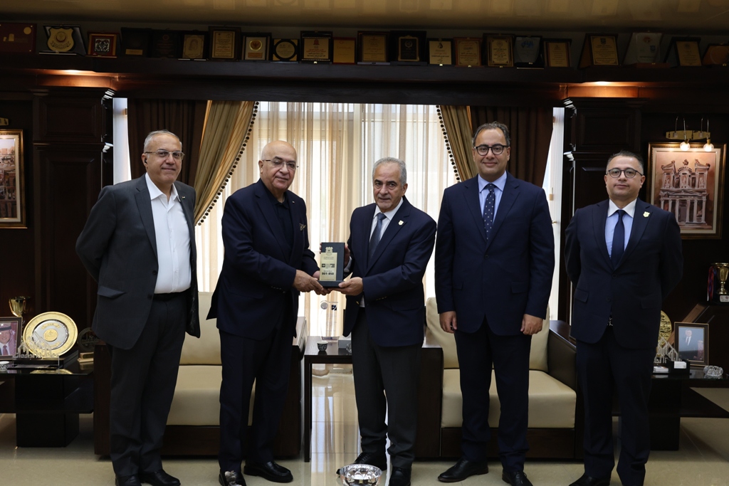 Madar Al-Saa Images 0.5237668043633881