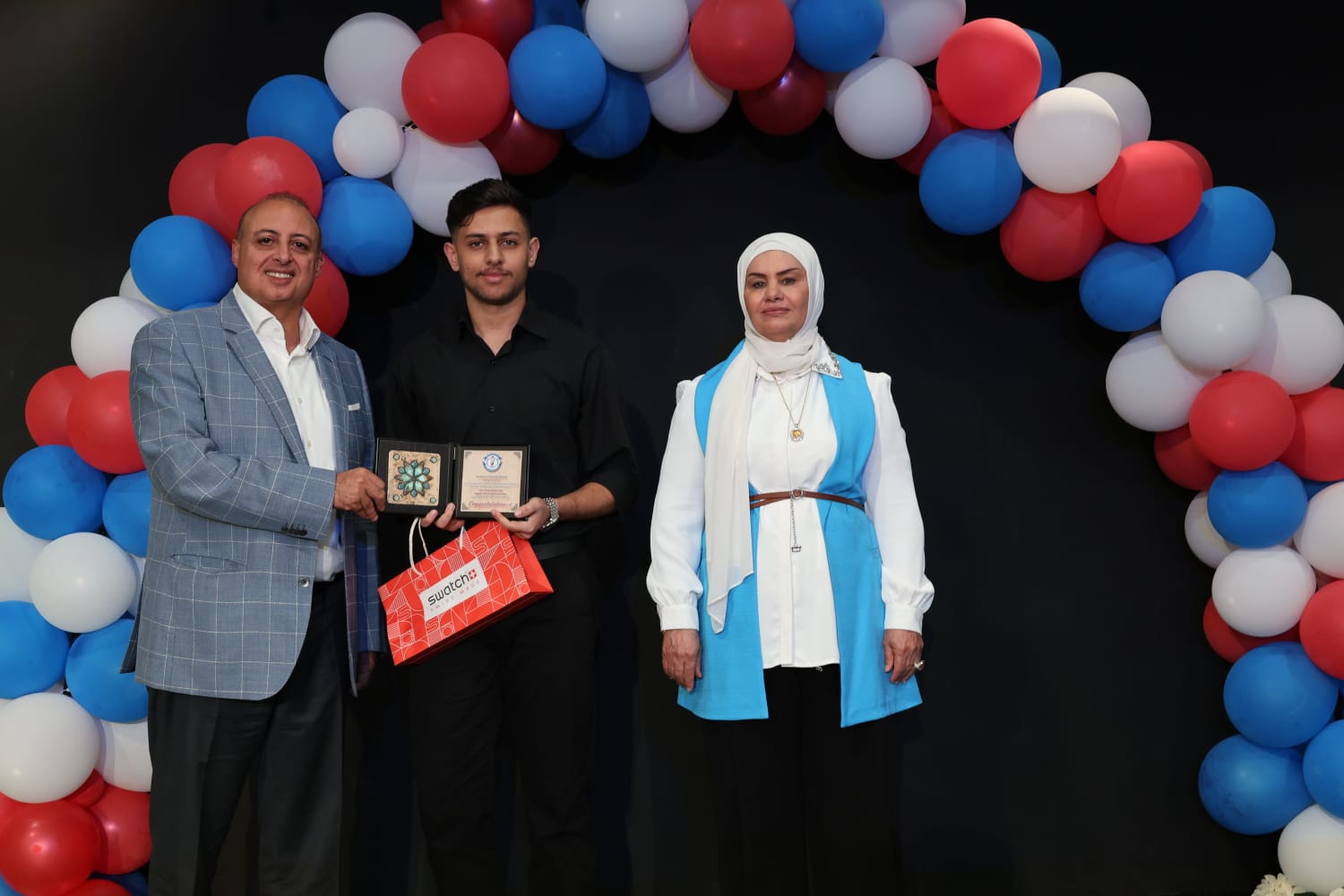 Madar Al-Saa Images 0.6802549837716849