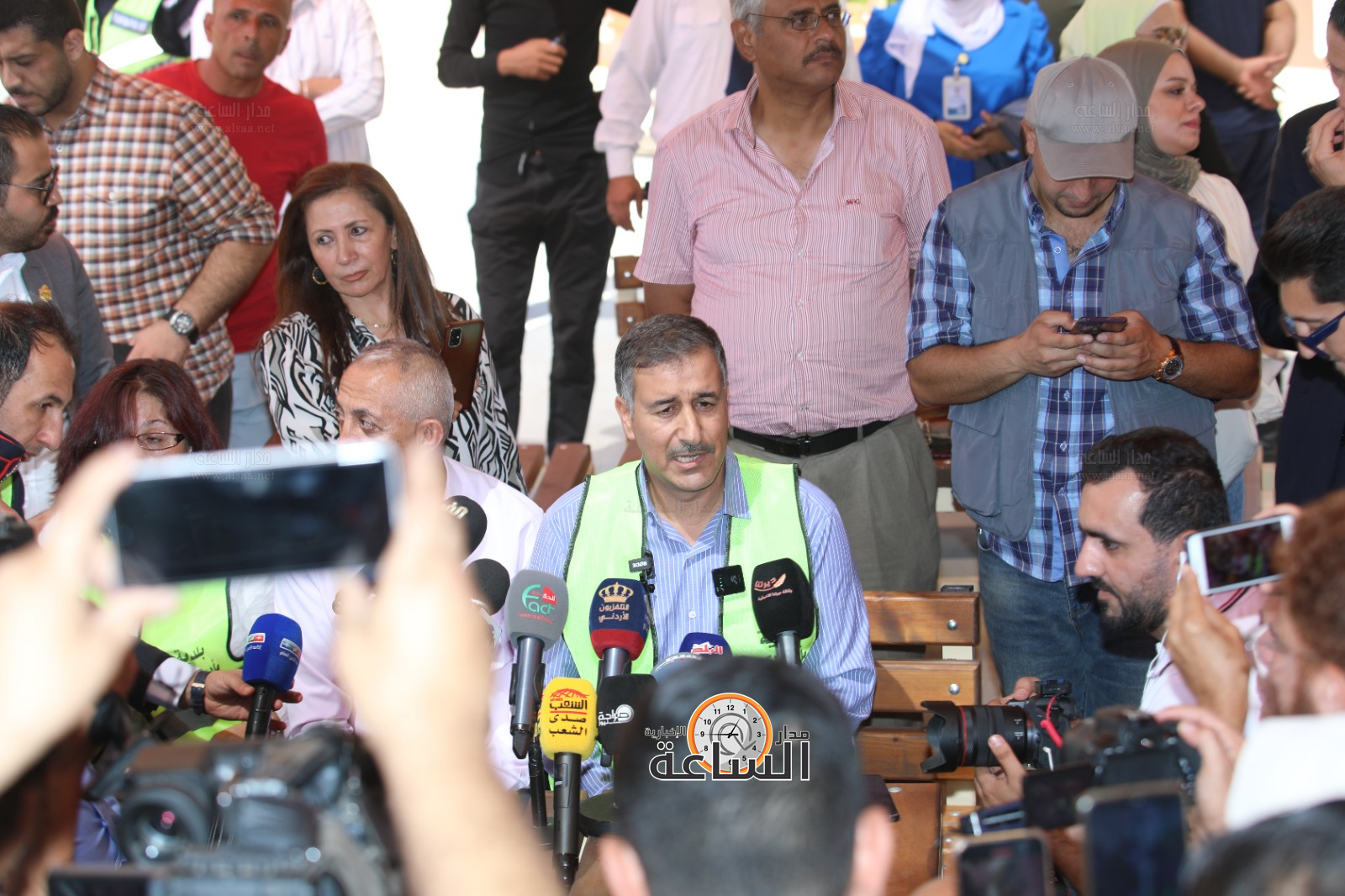 Madar Al-Saa Images 0.9959545008840296