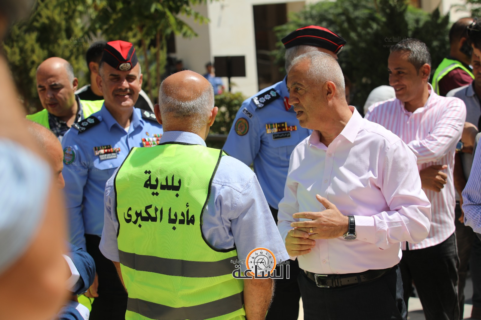 Madar Al-Saa Images 0.5192957452218117