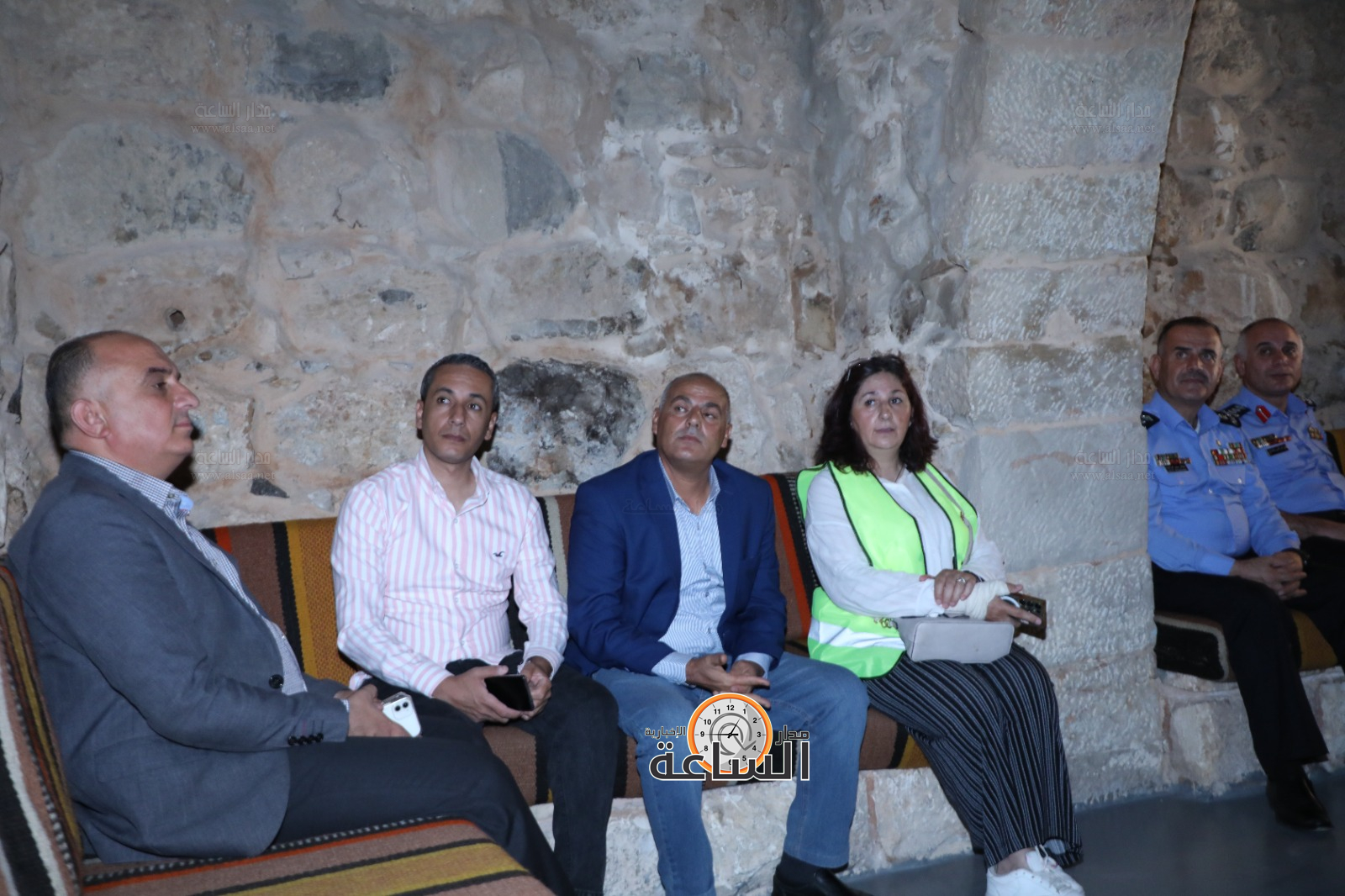 Madar Al-Saa Images 0.040420403298263796