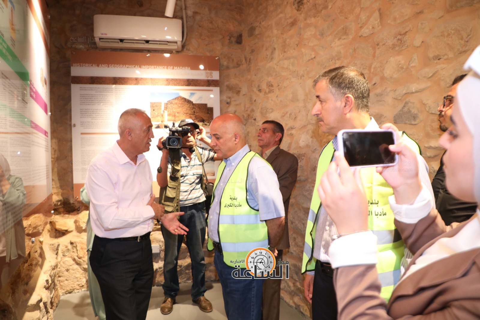 Madar Al-Saa Images 0.22717412531363834