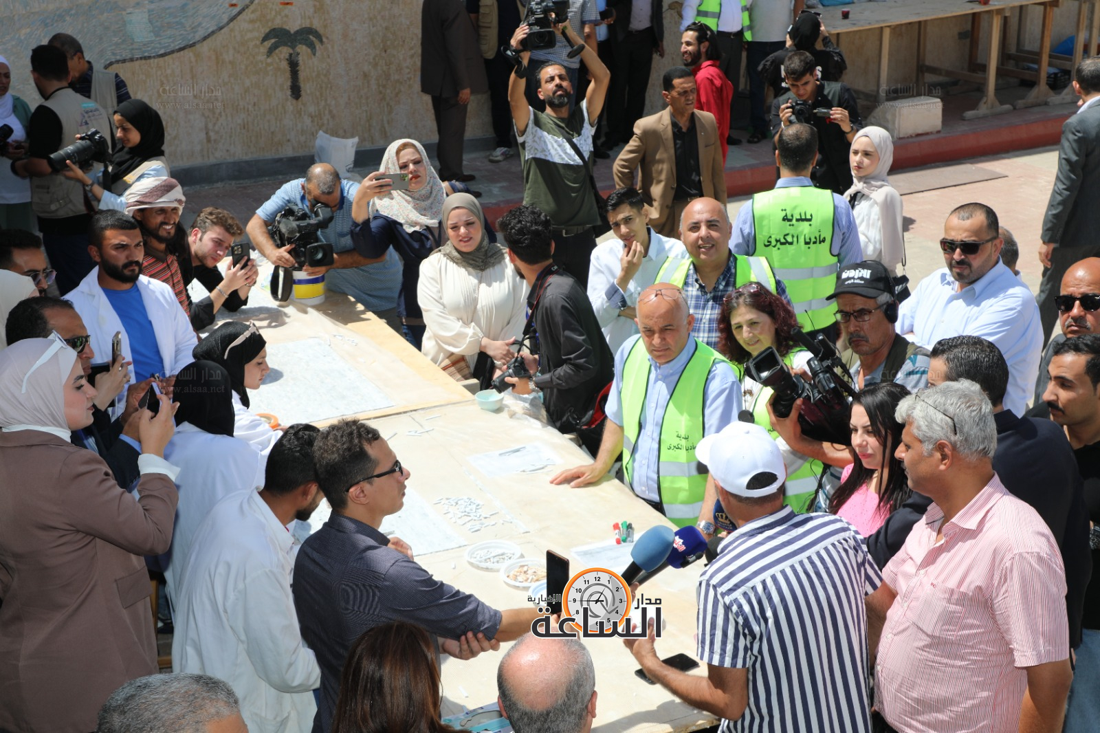 Madar Al-Saa Images 0.2934889345641356