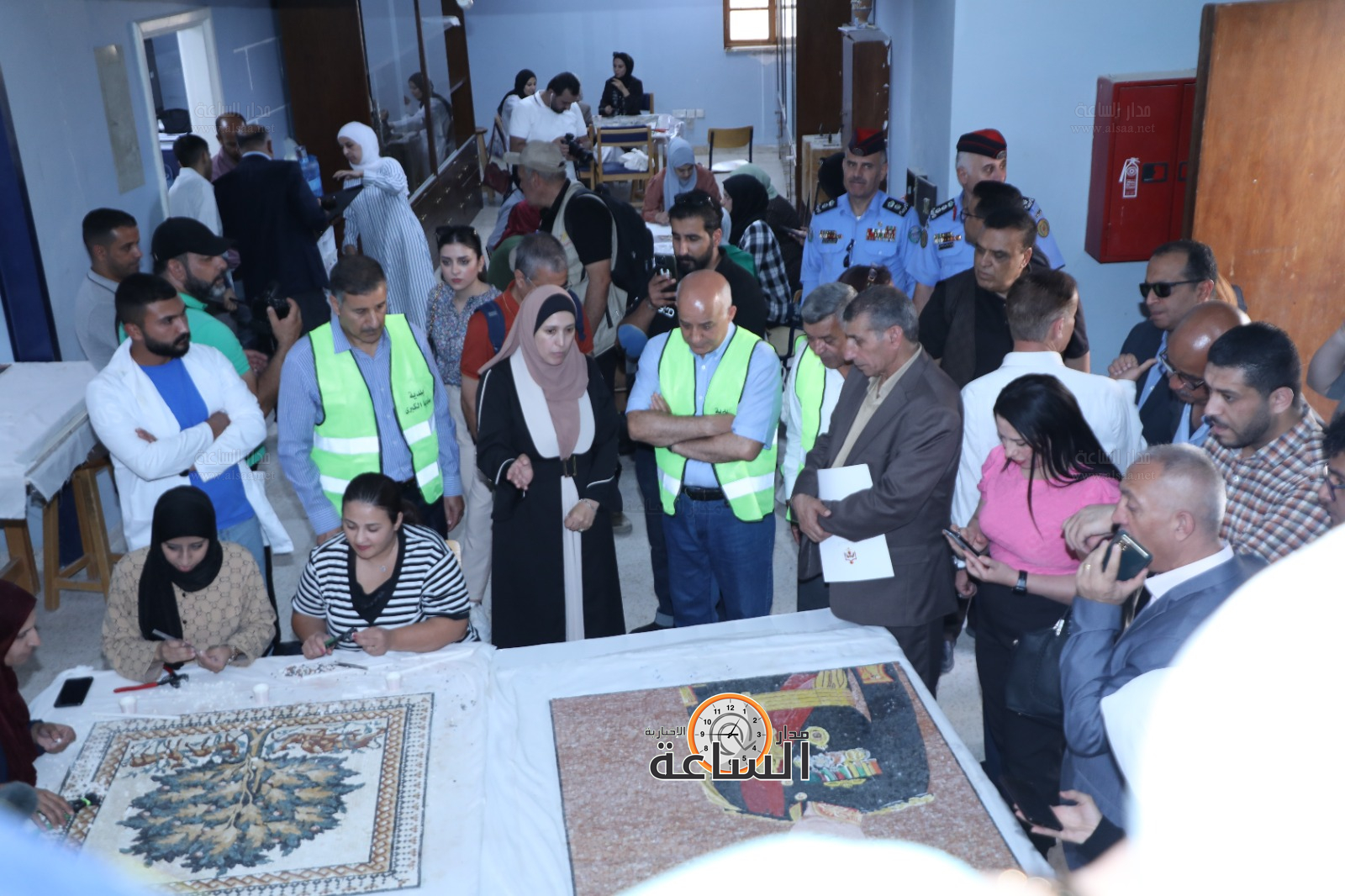 Madar Al-Saa Images 0.4218738448384478