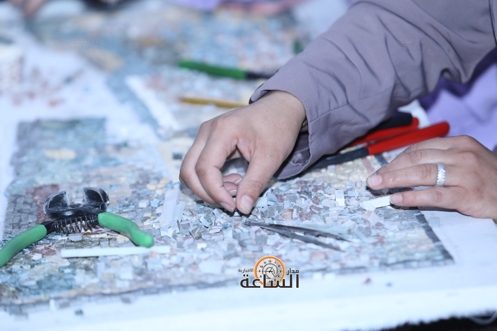 Madar Al-Saa Images 0.9217519575721362