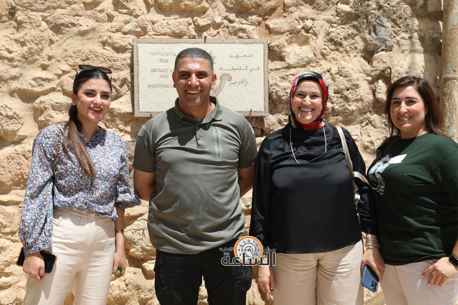 Madar Al-Saa Images 0.06938301219586474