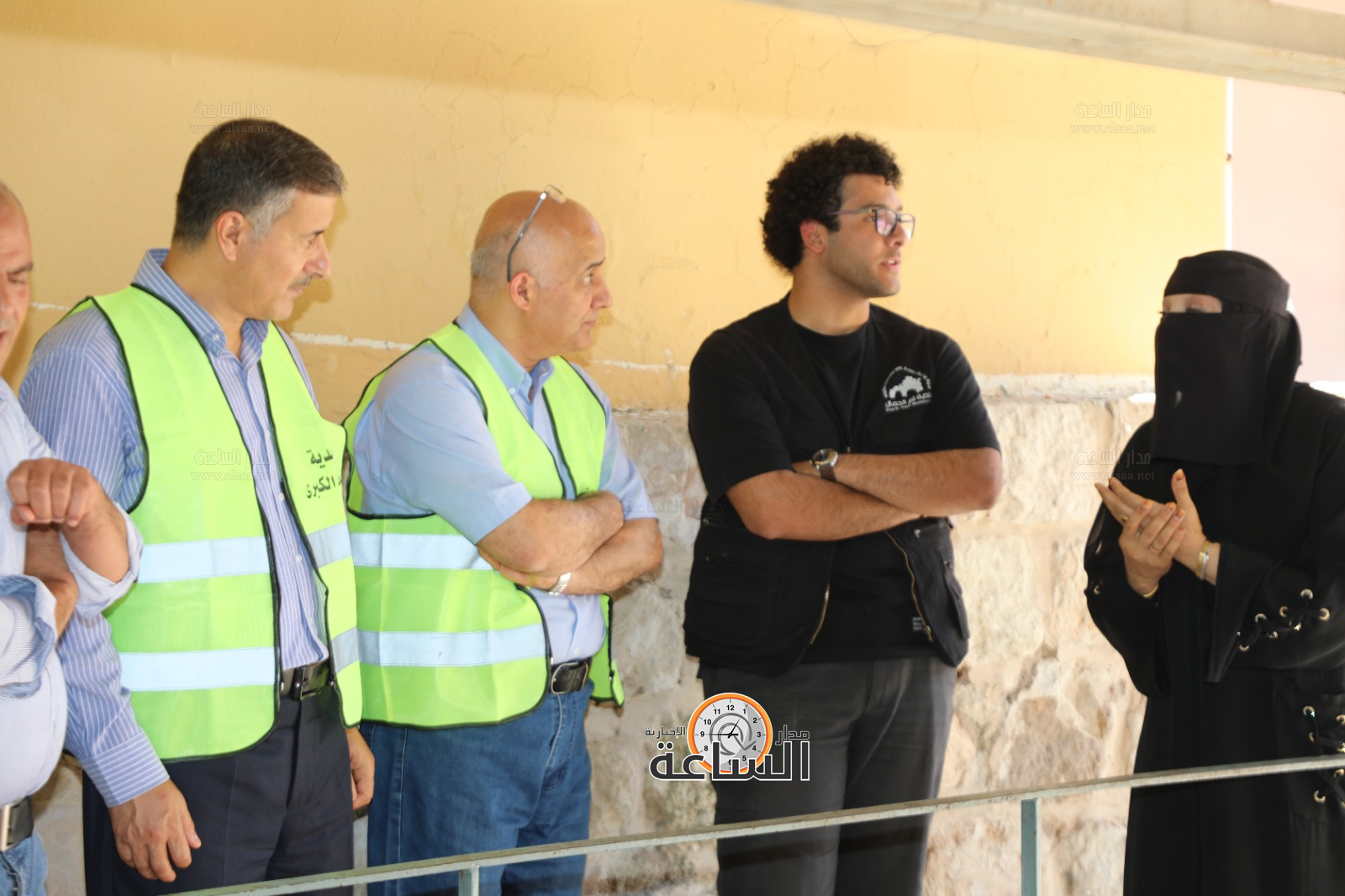 Madar Al-Saa Images 0.47372925233541063