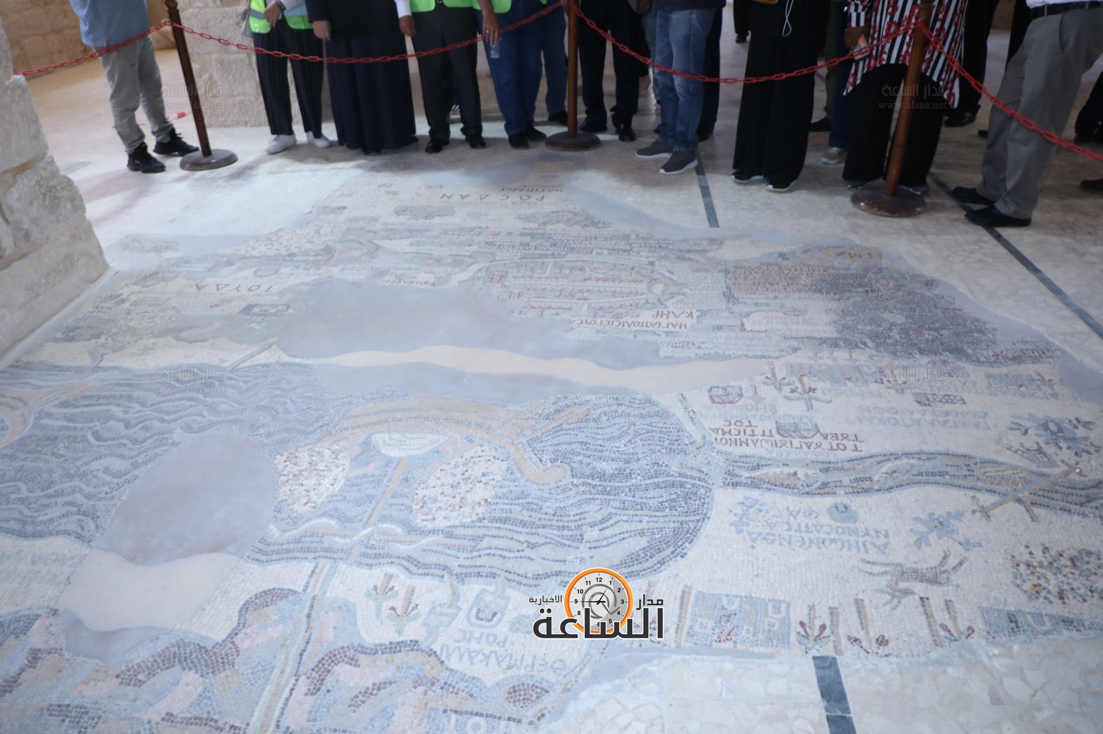 Madar Al-Saa Images 0.814980547010383