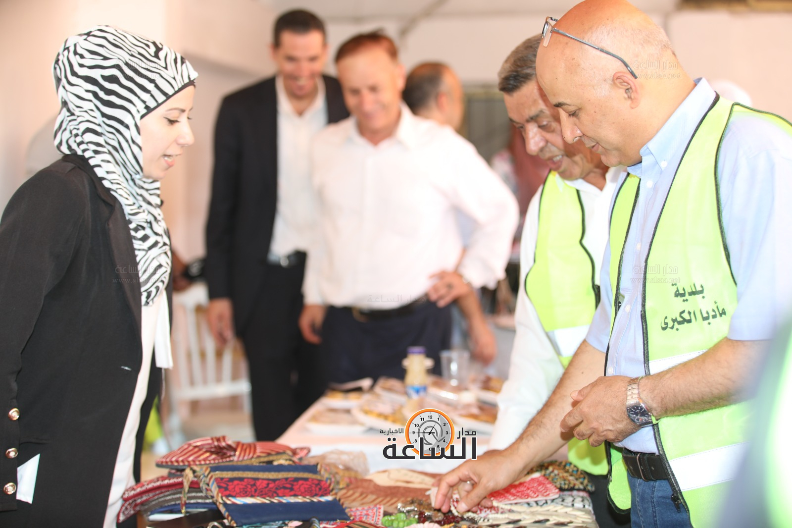 Madar Al-Saa Images 0.7453724820682506