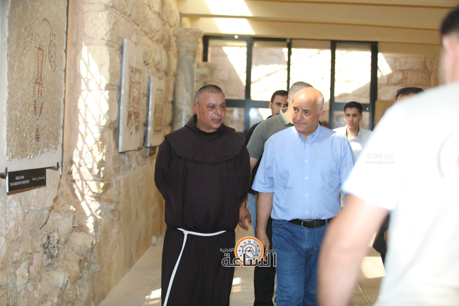 Madar Al-Saa Images 0.747376470165076