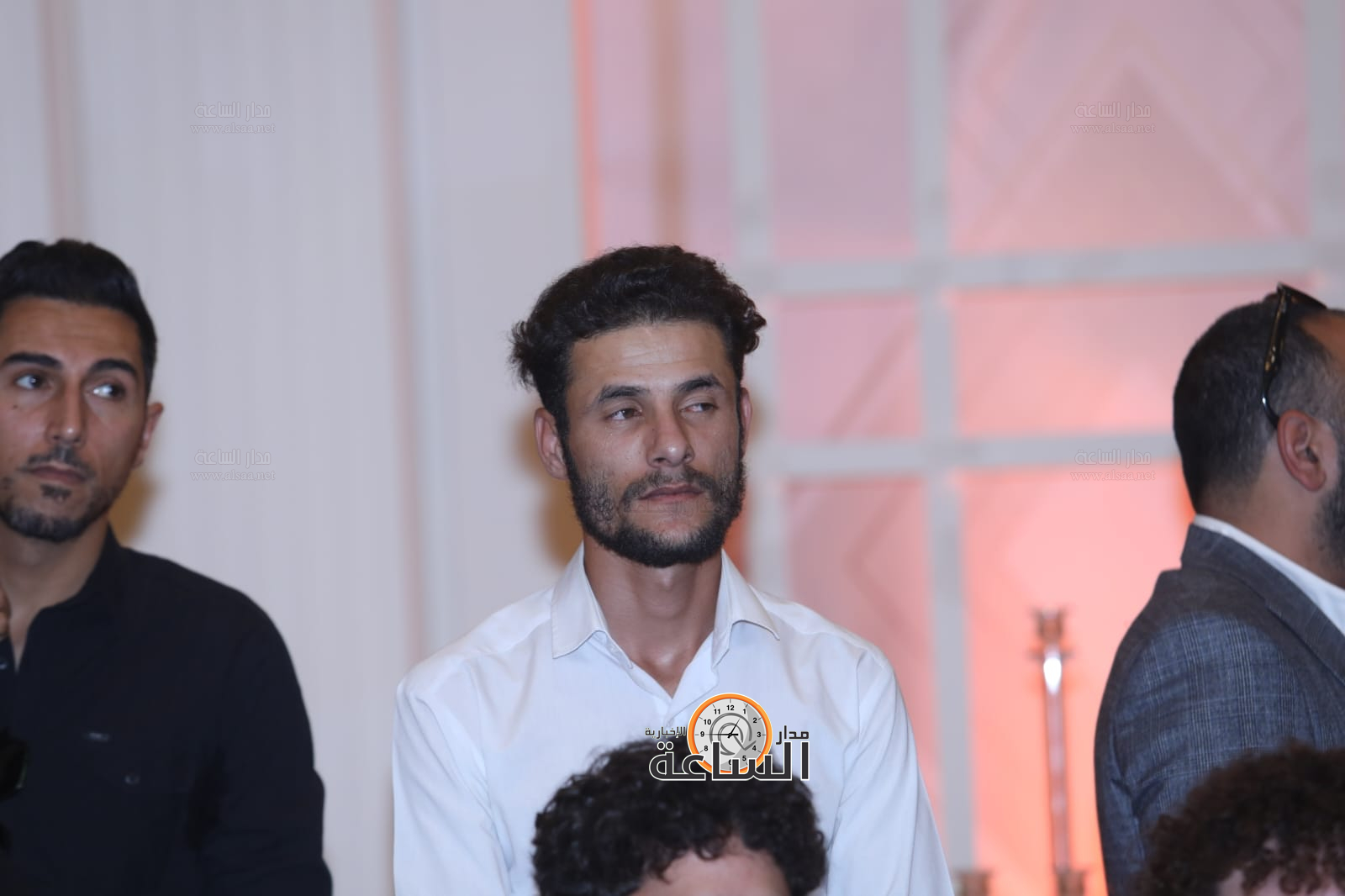 Madar Al-Saa Images 0.4750996691308076