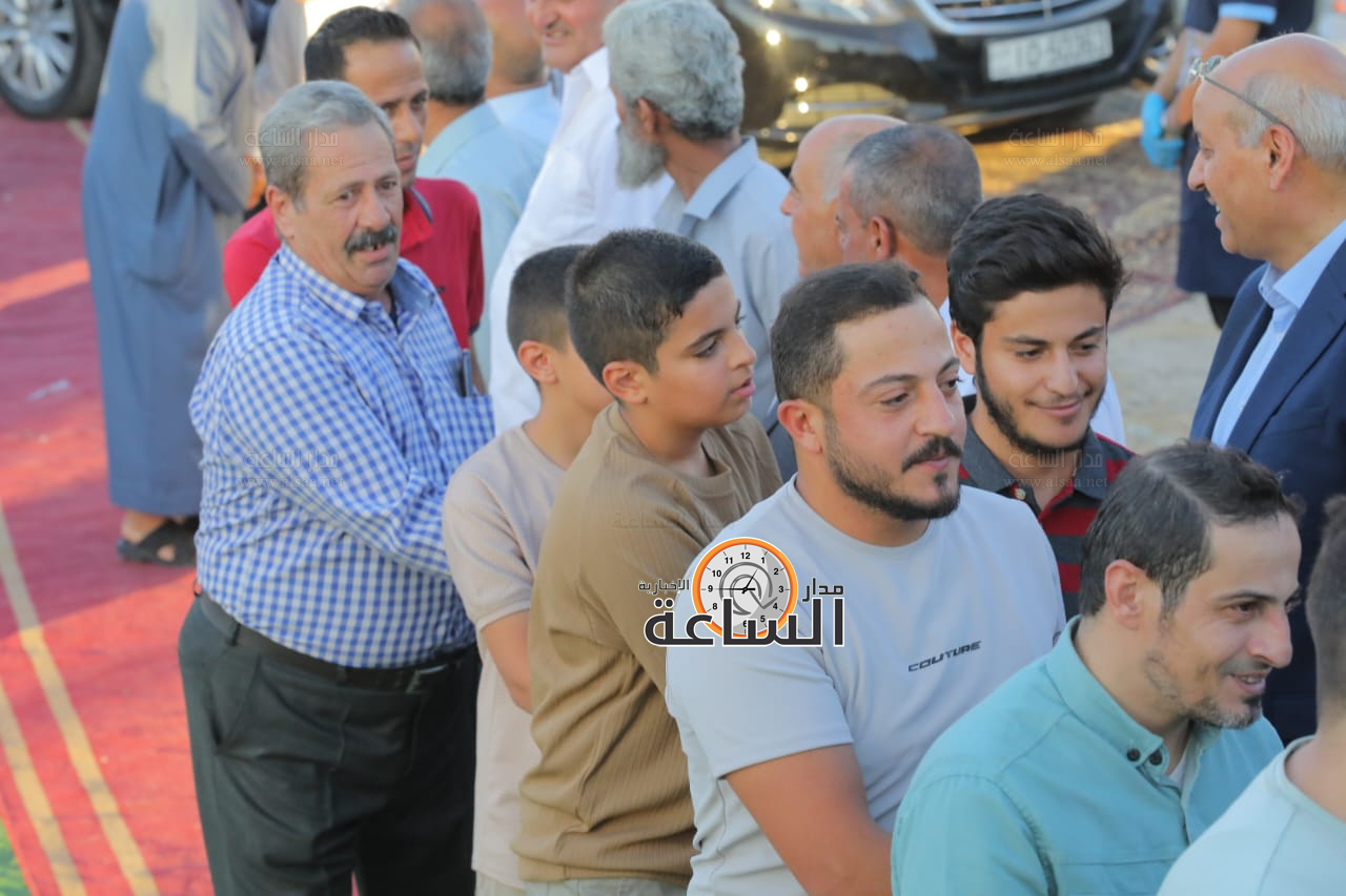 Madar Al-Saa Images 0.4956656576037206