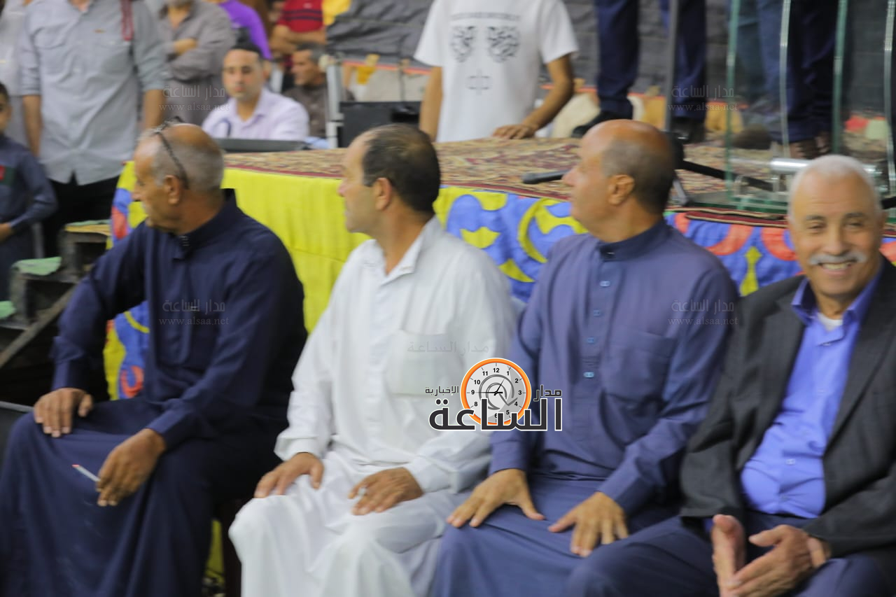 Madar Al-Saa Images 0.4883294385604602