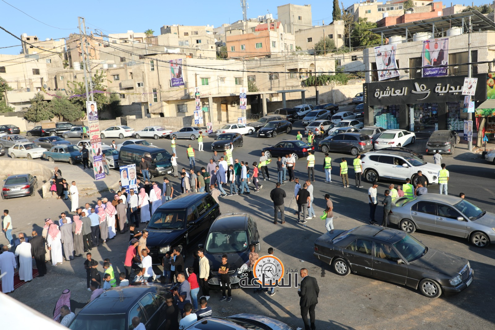 Madar Al-Saa Images 0.7876081131135979