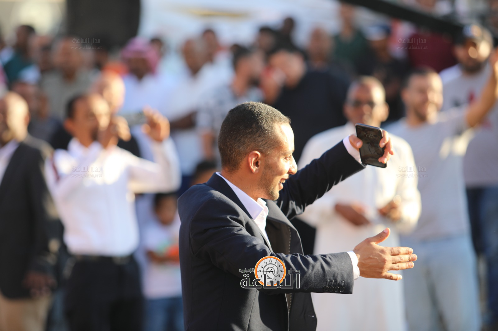 Madar Al-Saa Images 0.15898643487489994