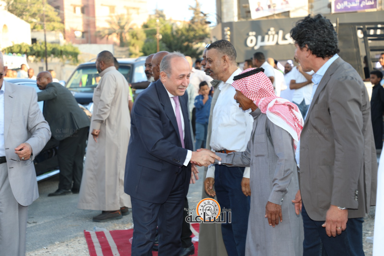 Madar Al-Saa Images 0.04933933565392512