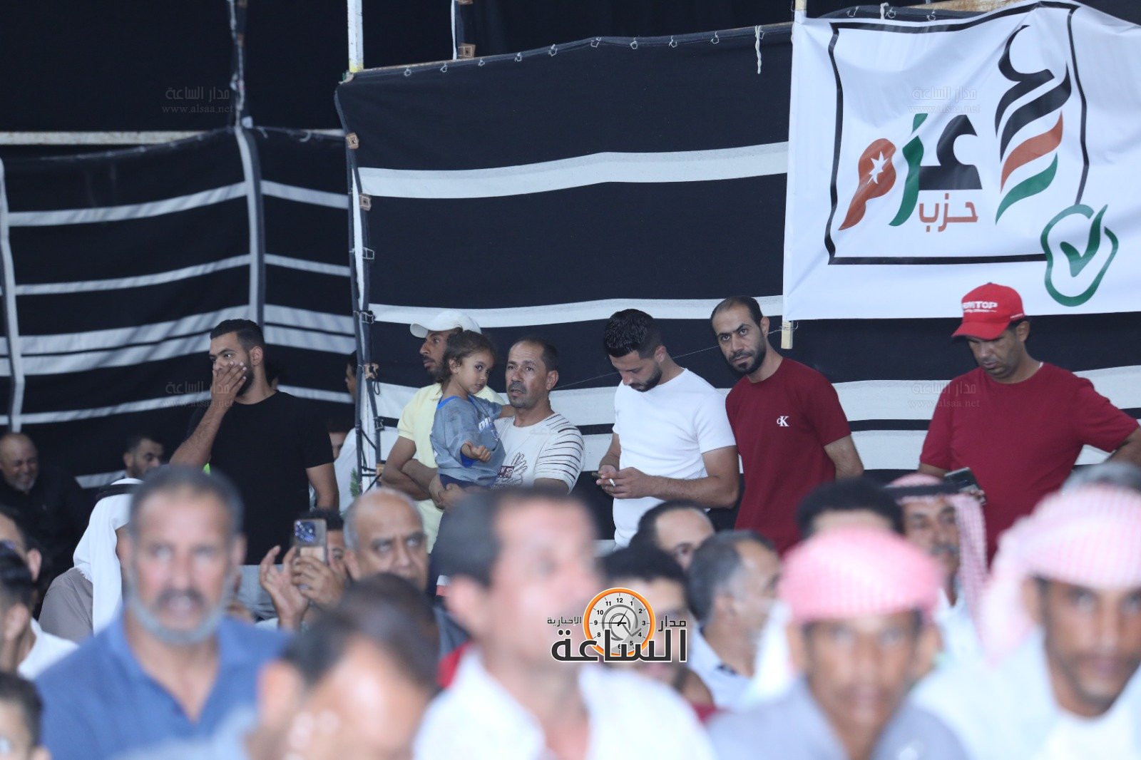 Madar Al-Saa Images 0.04116132685324492